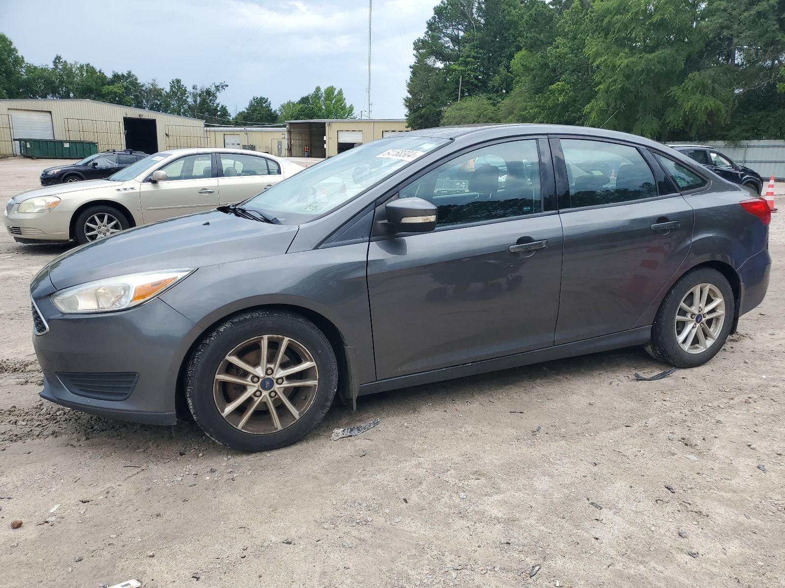 2015 Ford Focus Se vin: 1FADP3F27FL296039