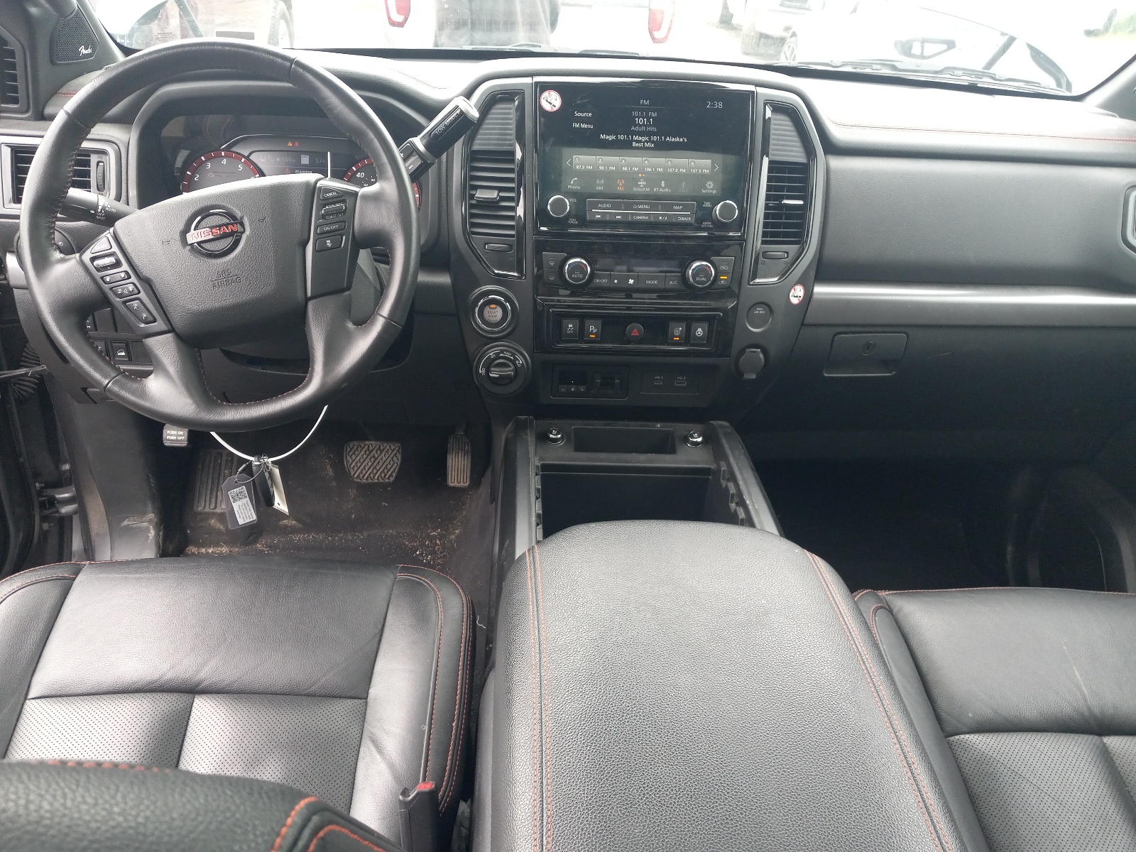 1N6AA1ED8NN103466 2022 Nissan Titan Sv