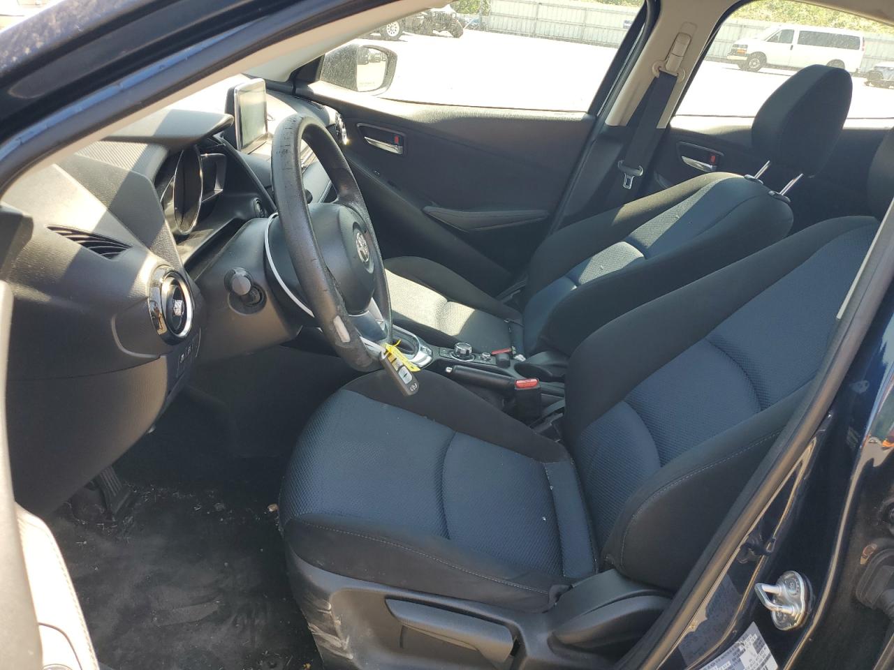 3MYDLBYVXHY149894 2017 Toyota Yaris Ia