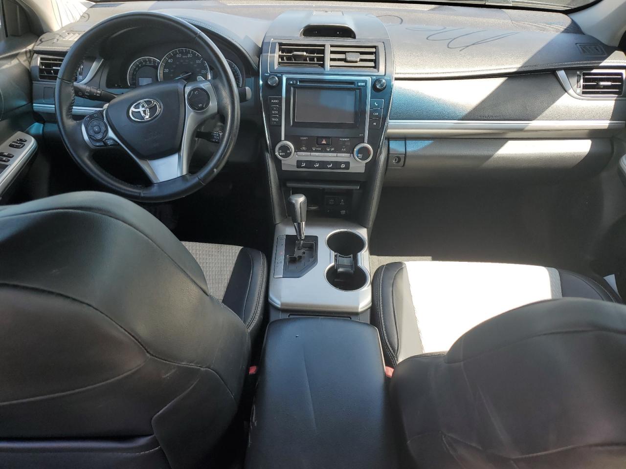 2012 Toyota Camry - Image 8