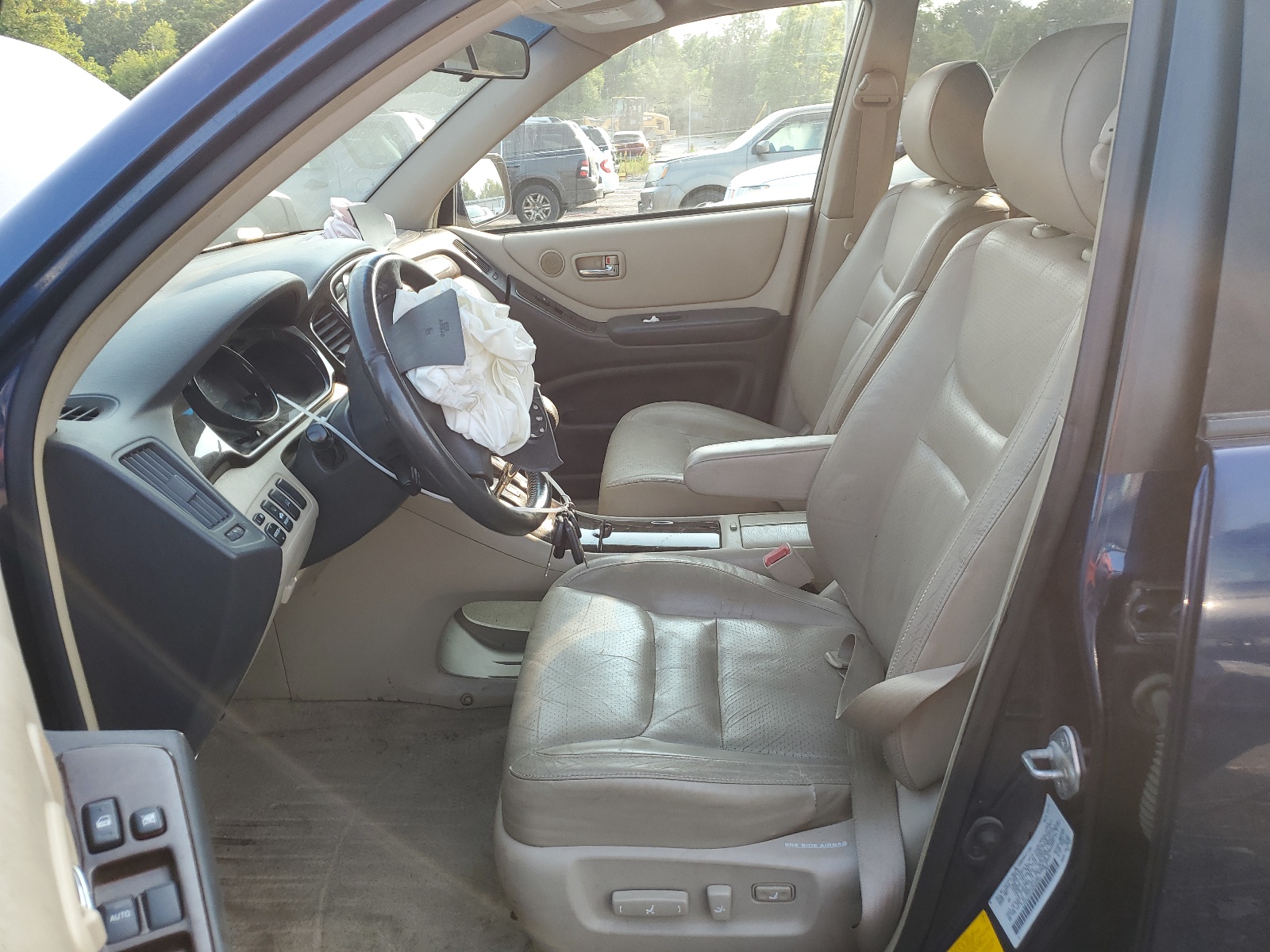 JTEHF21A120080203 2002 Toyota Highlander Limited