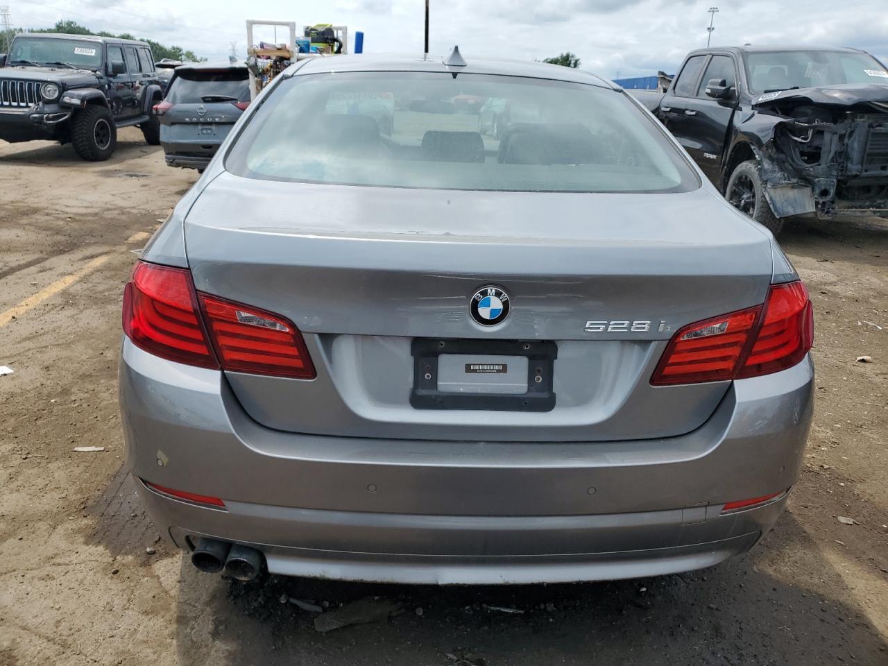 2012 BMW 528 Xi VIN: WBAXH5C54CDW03006 Lot: 64472384