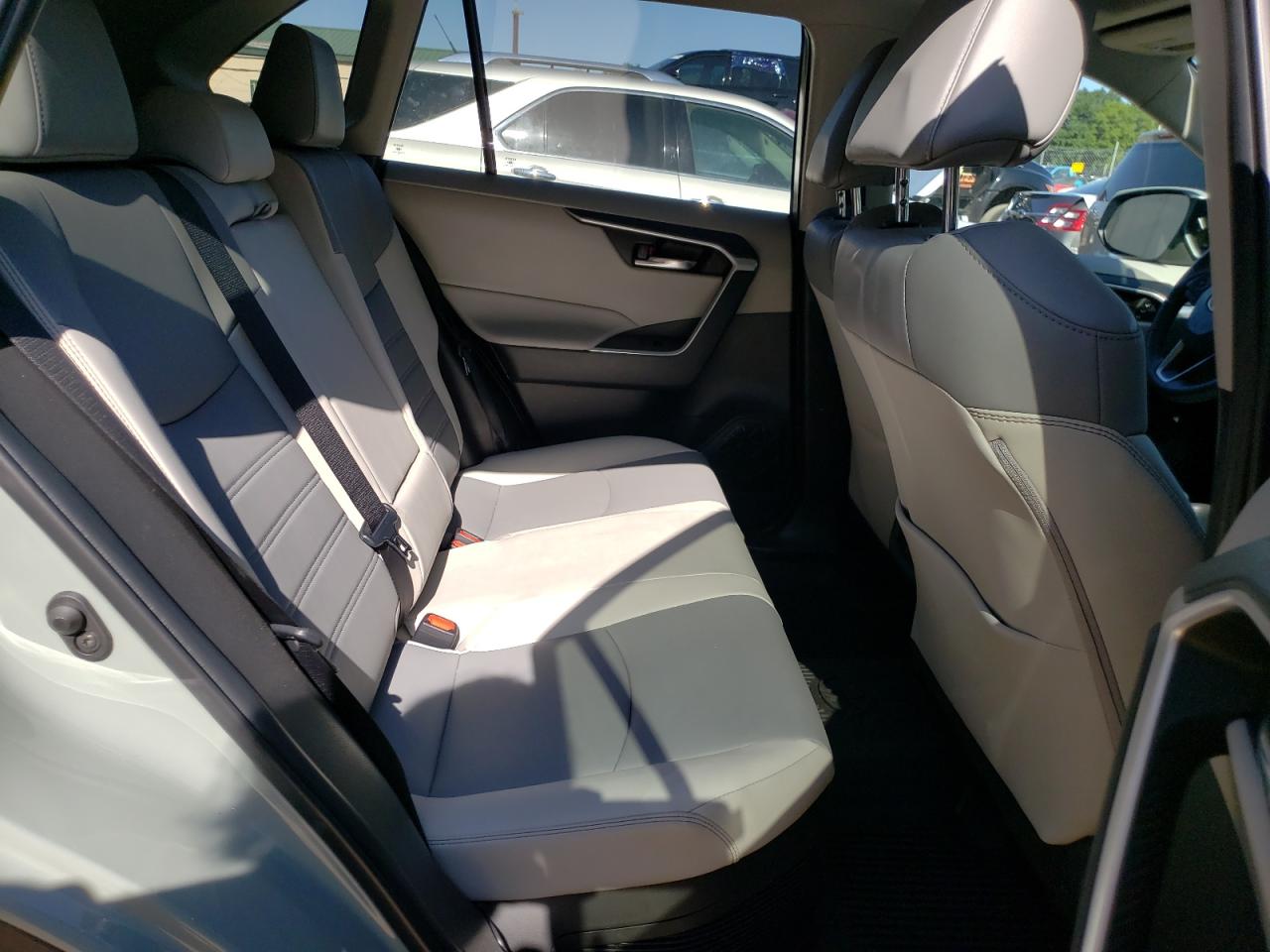 2022 Toyota Rav4 Xle Premium VIN: 4T3B6RFV6NU102954 Lot: 62940514