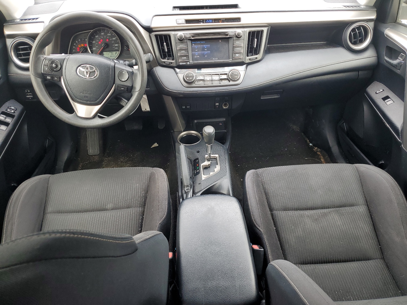 JTMRFREV0FD127976 2015 Toyota Rav4 Xle