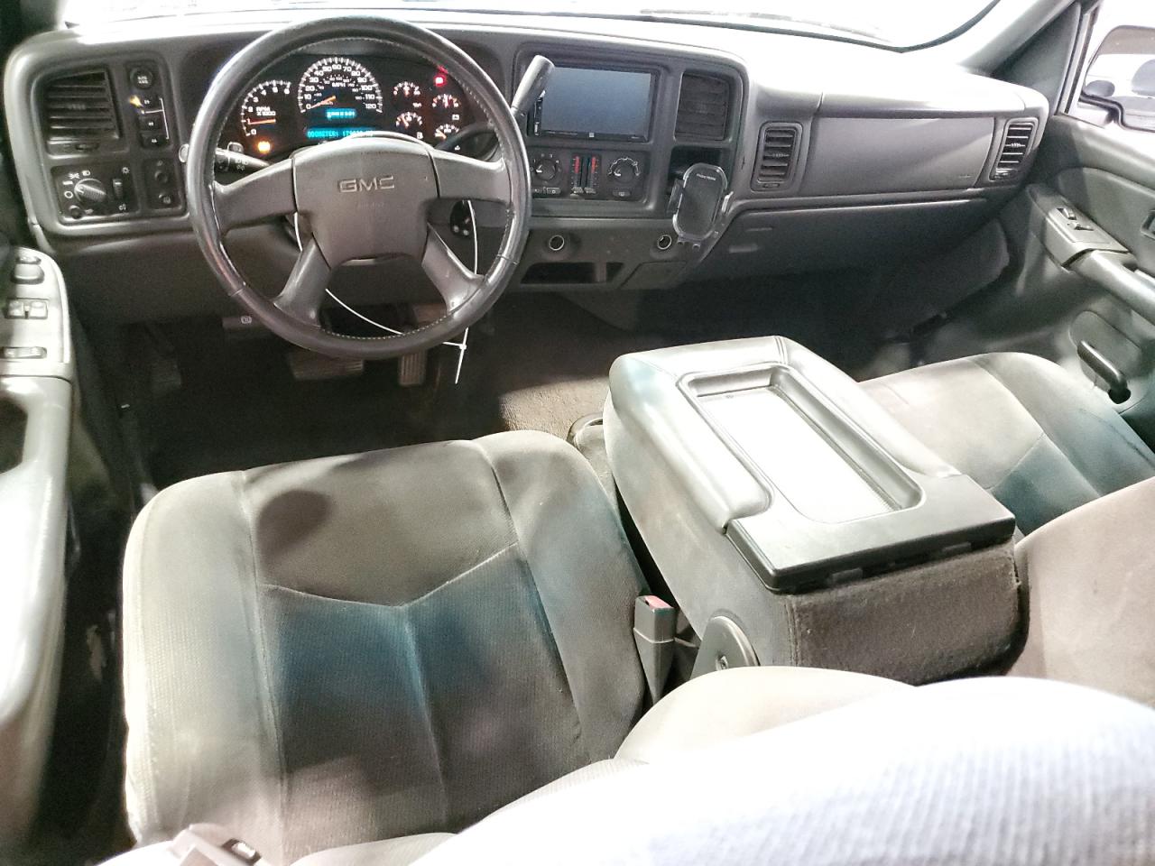 2005 GMC New Sierra K1500 VIN: 2GTEK19B551156850 Lot: 64176294