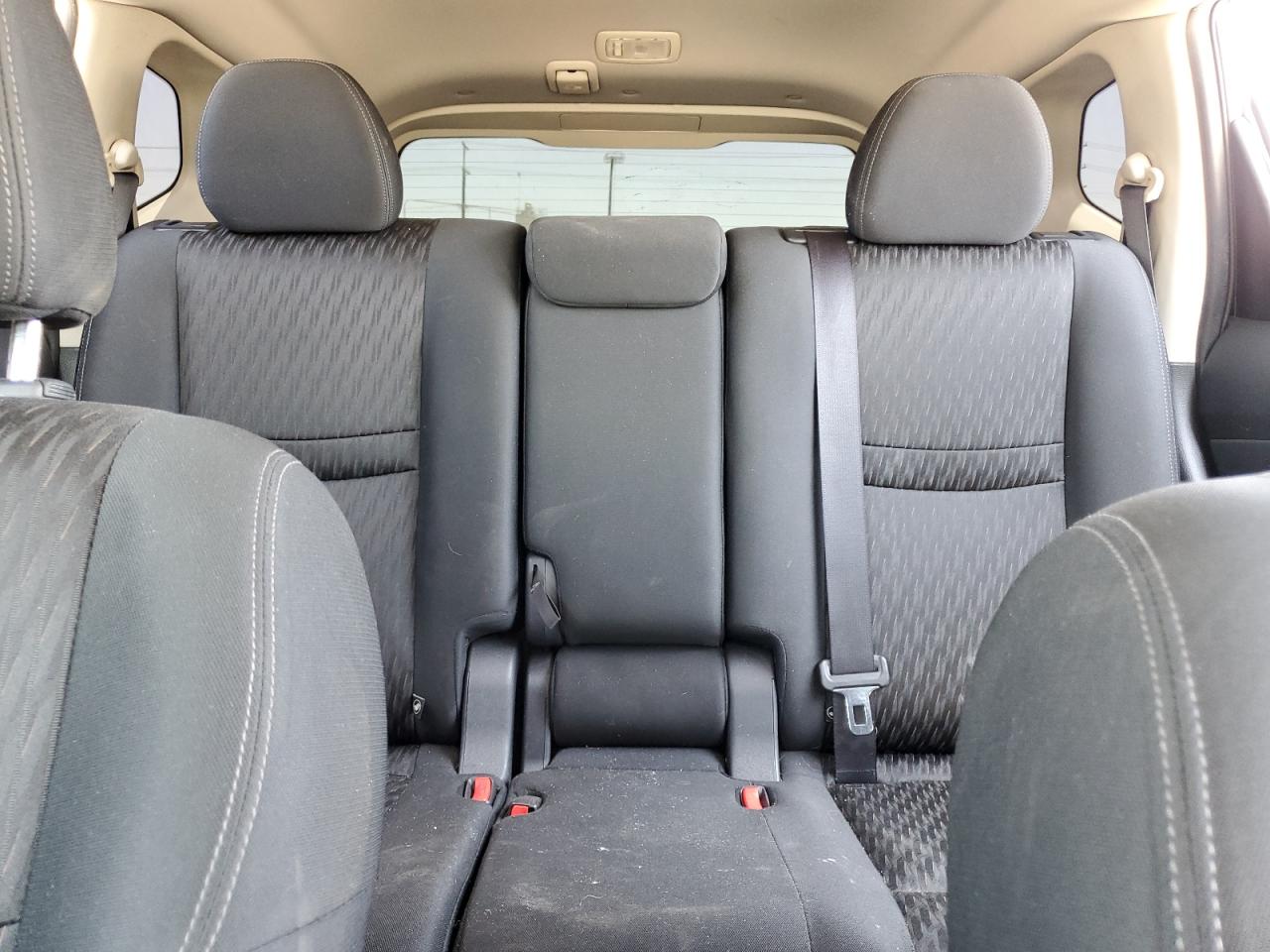 2018 Nissan Rogue S VIN: KNMAT2MT8JP618526 Lot: 62461294