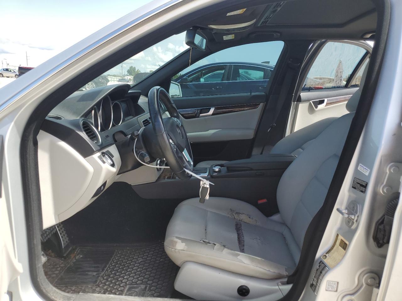 2012 Mercedes-Benz C 250 VIN: WDDGF4HB2CA653170 Lot: 62090354