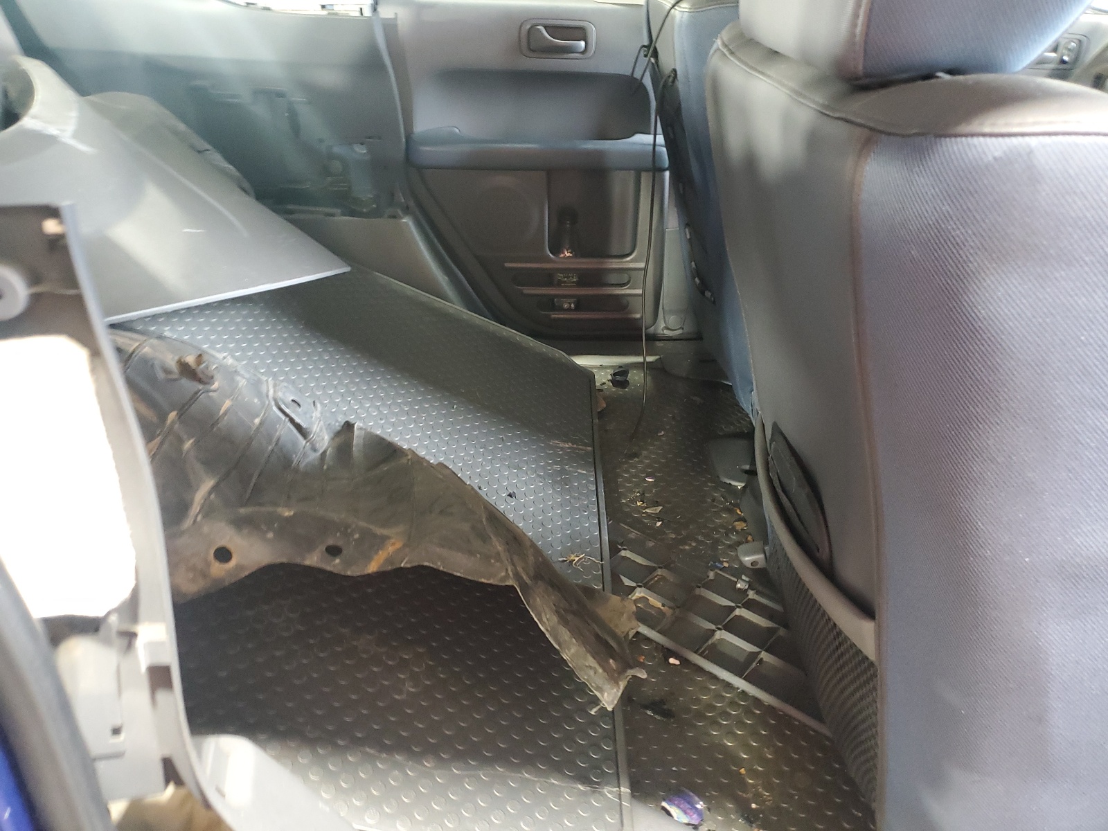 5J6YH276X4L038772 2004 Honda Element Ex