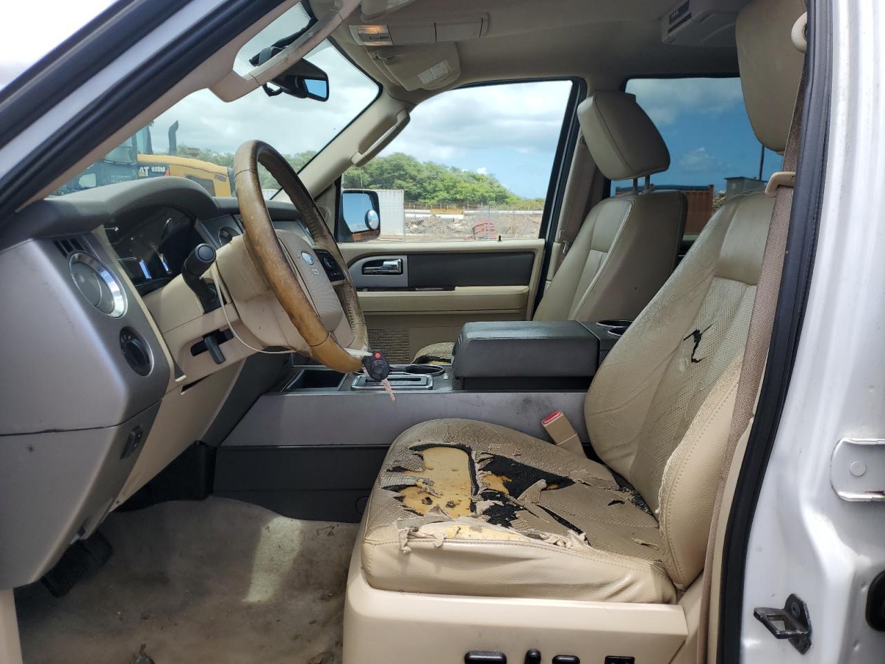 2011 Ford Expedition Xlt VIN: 1FMJU1J51BEF02154 Lot: 64283294