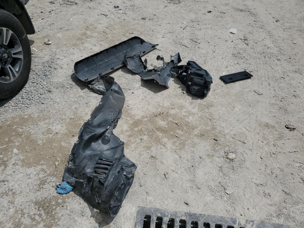 2018 Toyota Tacoma Double Cab VIN: 5TFAZ5CN5JX061044 Lot: 63591964