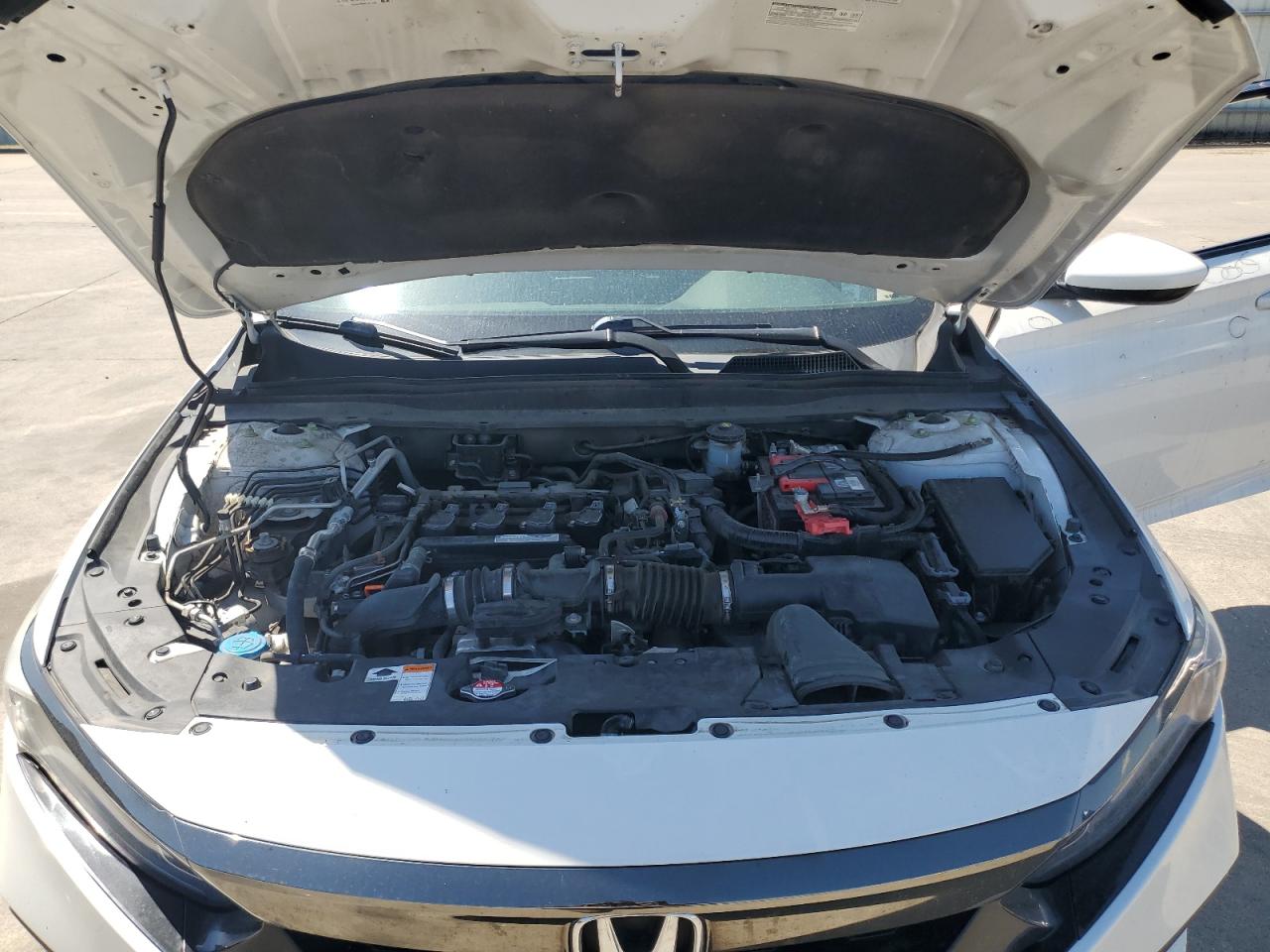 1HGCV1F38JA028504 2018 Honda Accord Sport