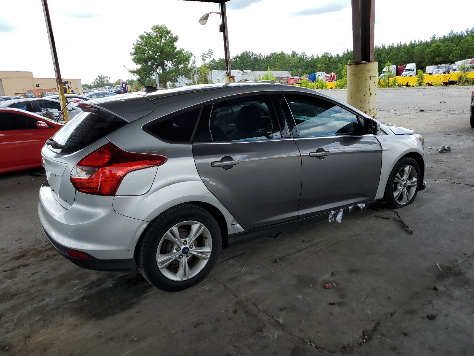 2014 Ford Focus Se vin: 1FADP3K25EL425240