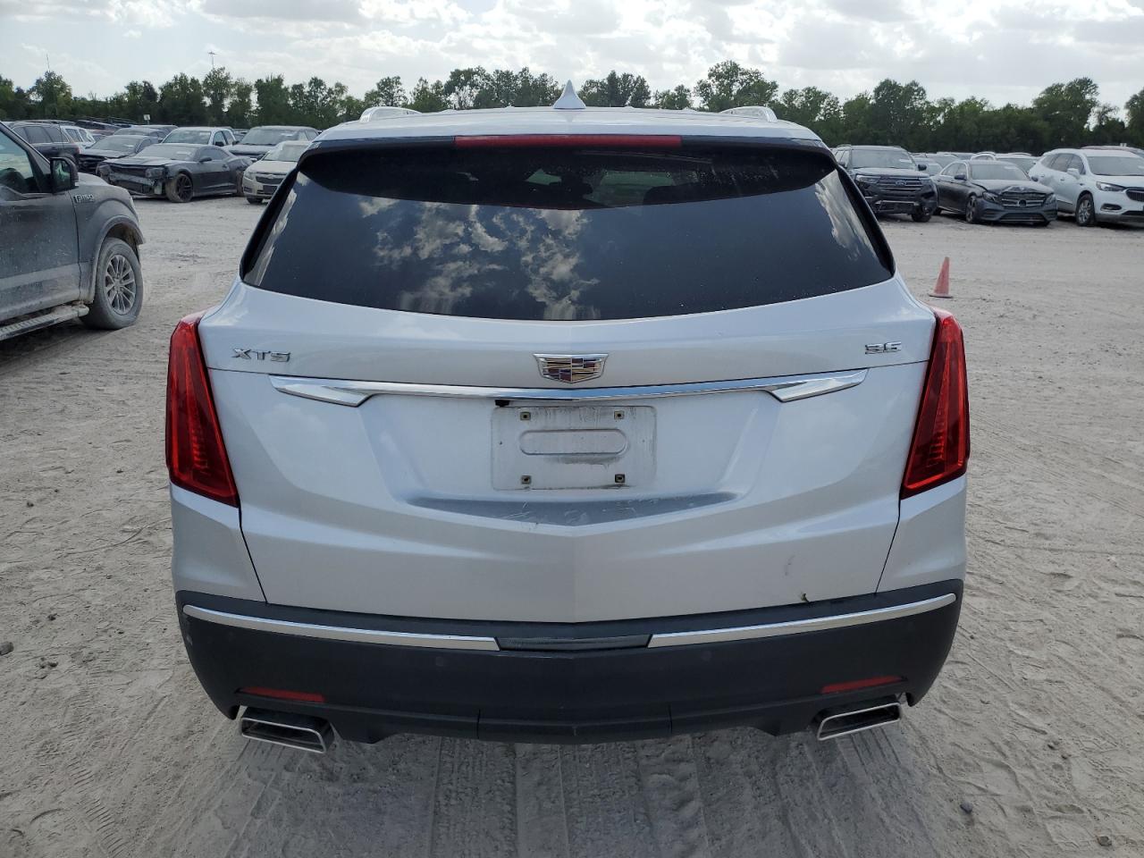 2018 Cadillac Xt5 Premium Luxury VIN: 1GYKNERS6JZ198909 Lot: 62050024
