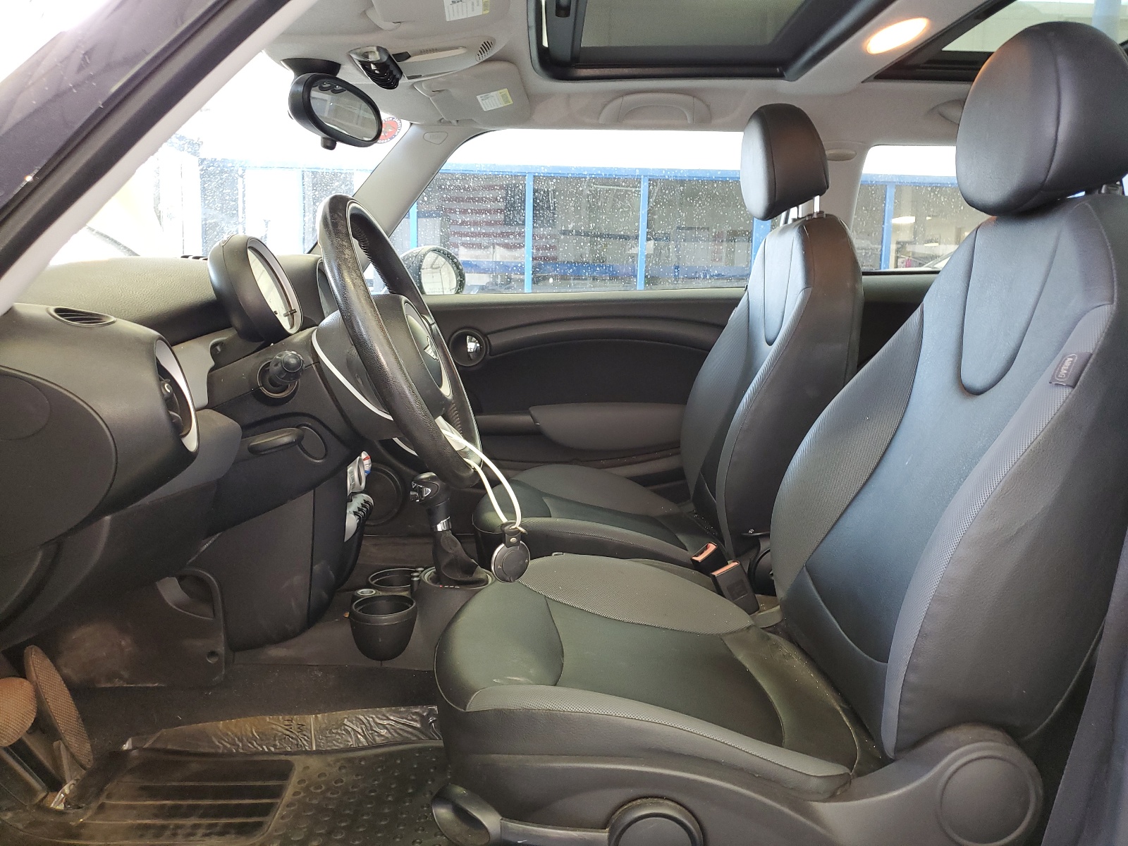 WMWMF3C57ATZ22206 2010 Mini Cooper