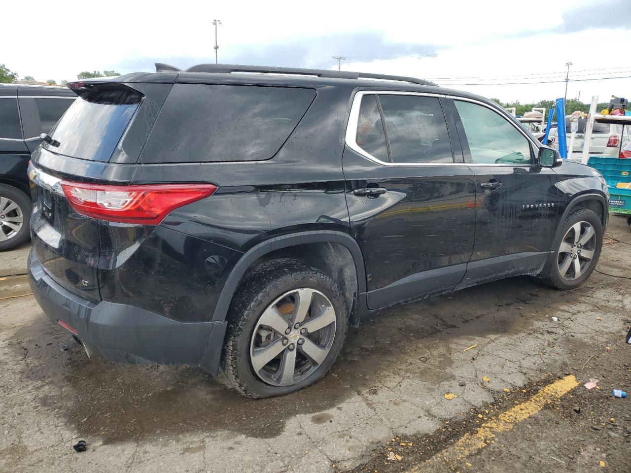 1GNEVHKW6KJ239029 2019 Chevrolet Traverse Lt