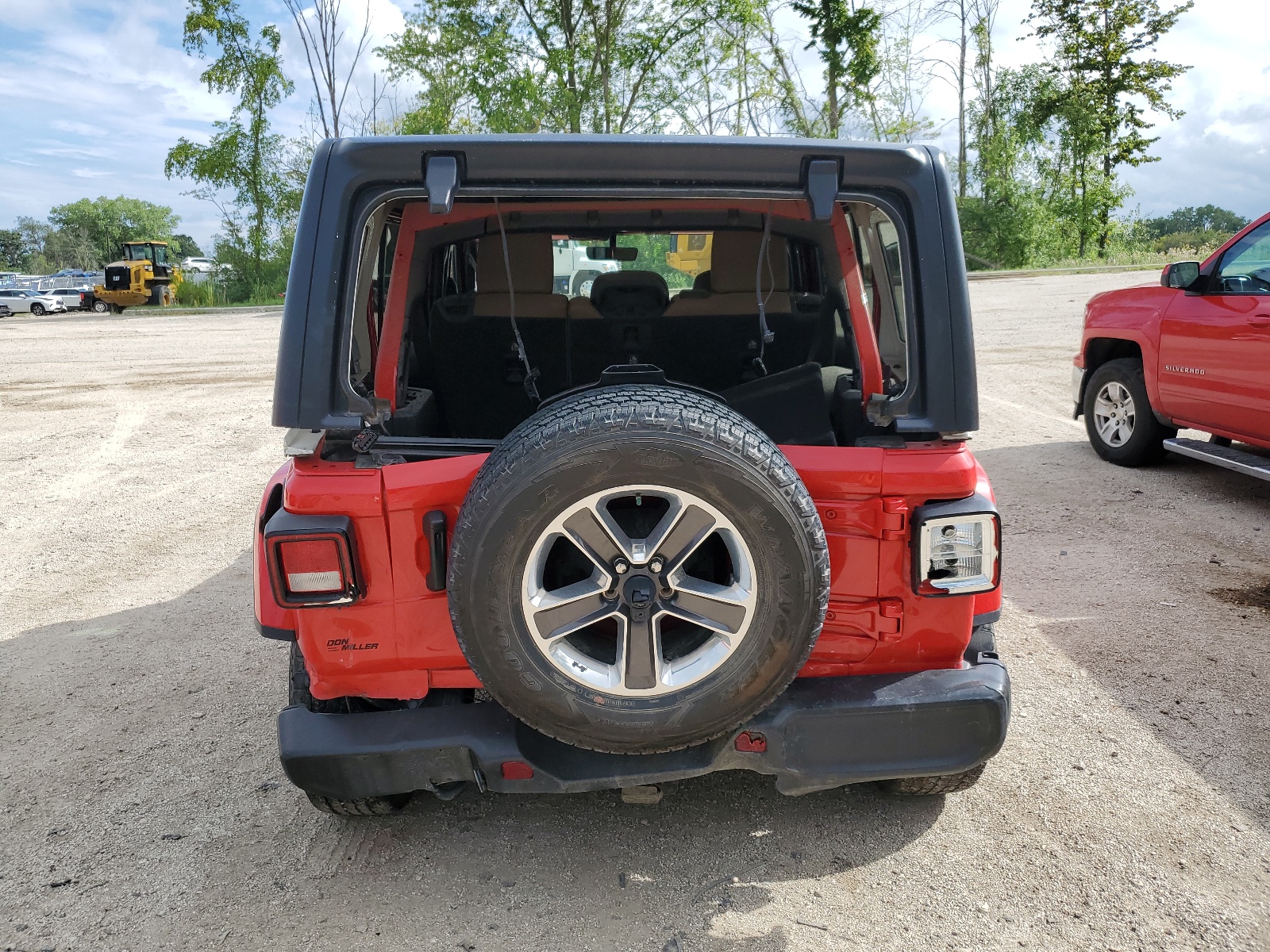 2021 Jeep Wrangler Unlimited Sahara vin: 1C4HJXEN8MW758331