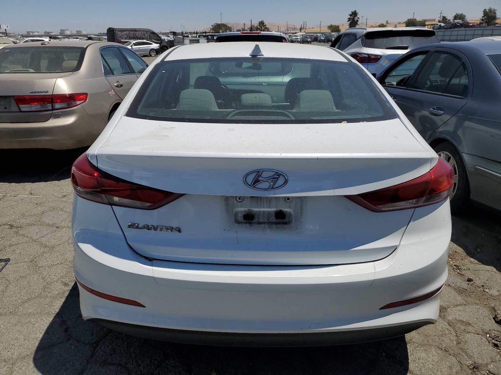 2017 Hyundai Elantra Se vin: 5NPD84LF3HH037690