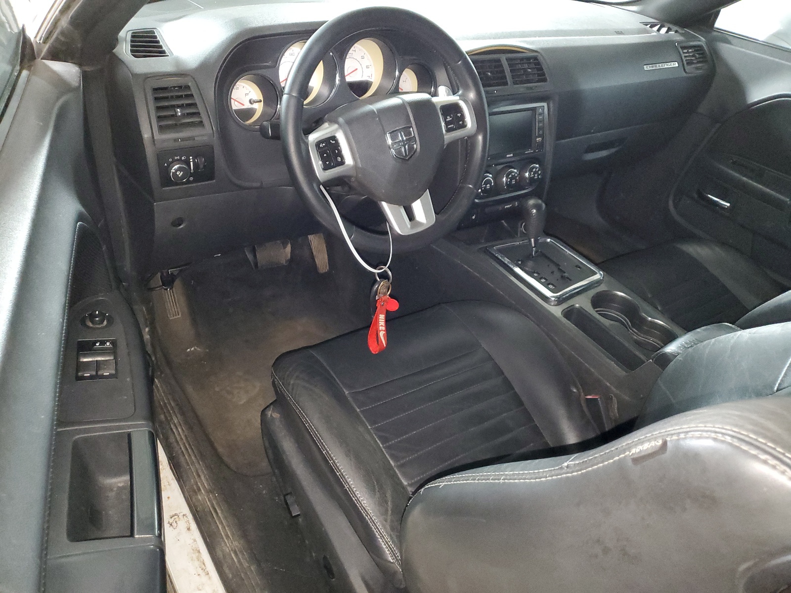 2C3CDYAG8DH540309 2013 Dodge Challenger Sxt