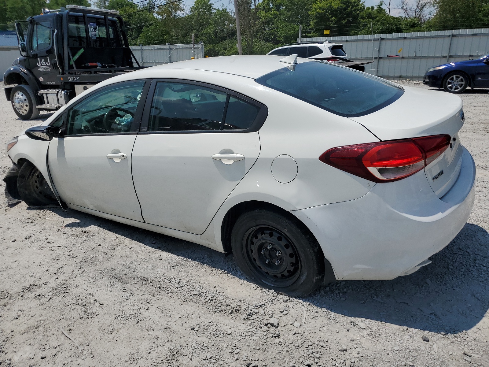 2017 Kia Forte Lx vin: 3KPFK4A72HE032992