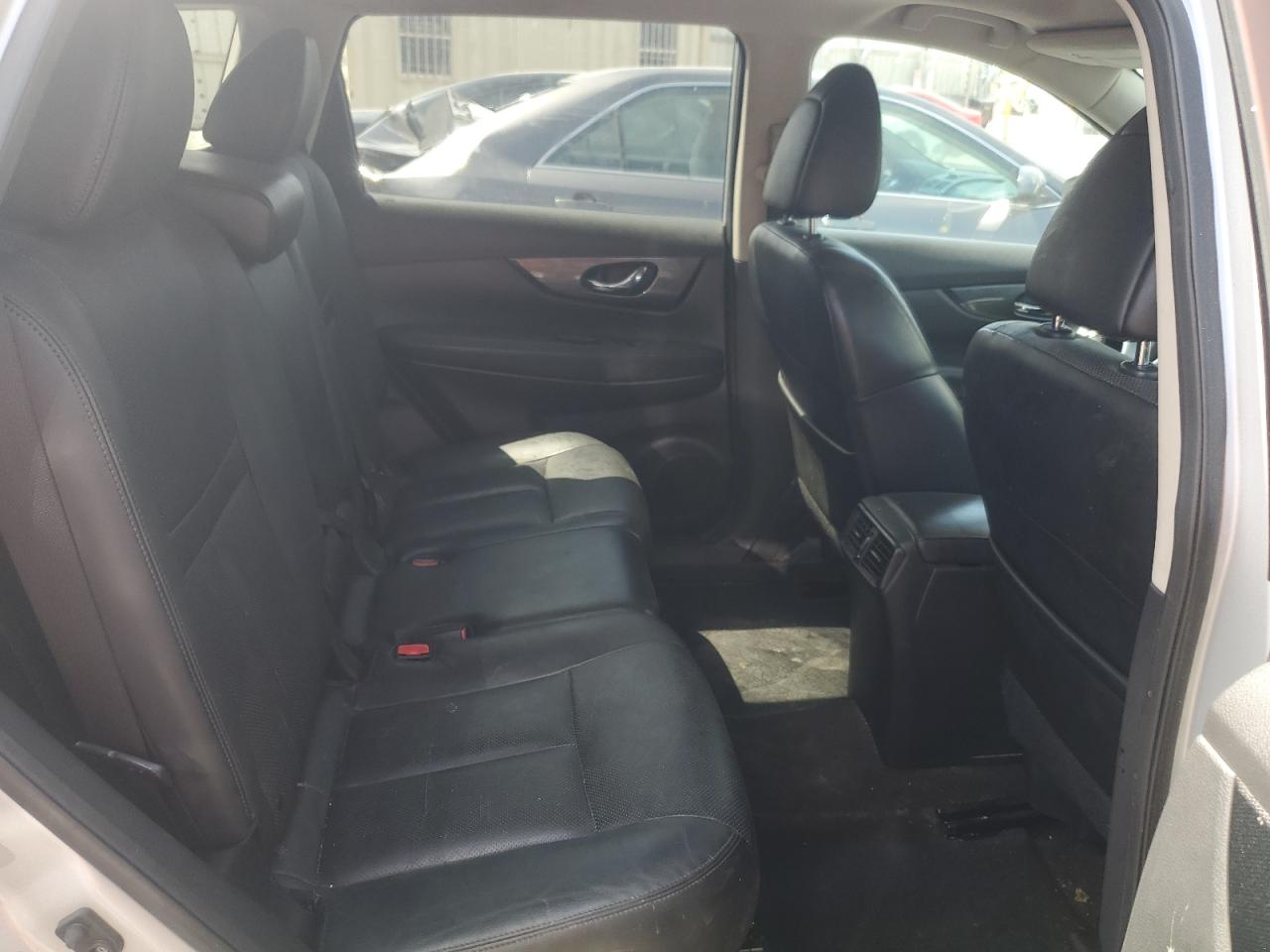 2015 Nissan Rogue S VIN: 5N1AT2MT2FC864885 Lot: 63245554