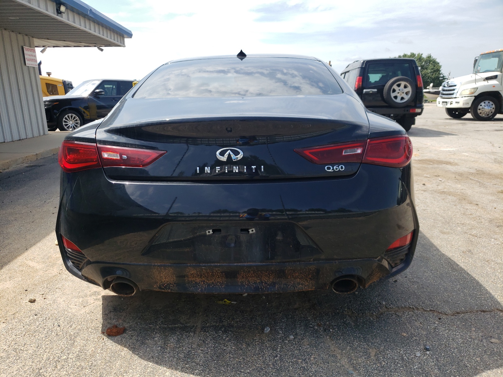 2017 Infiniti Q60 Base vin: JN1CV7EK8HM110903