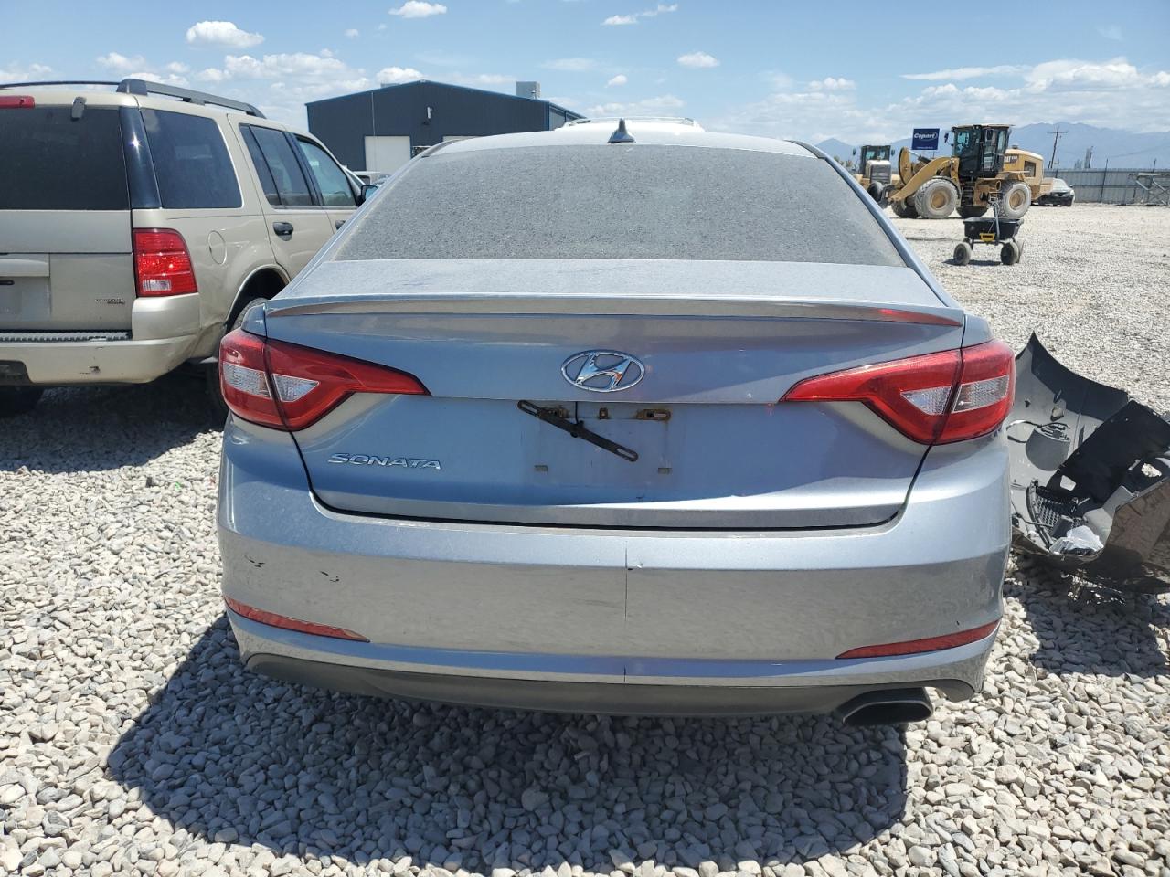 2015 Hyundai Sonata Se VIN: 5NPE24AFXFH011190 Lot: 64766054