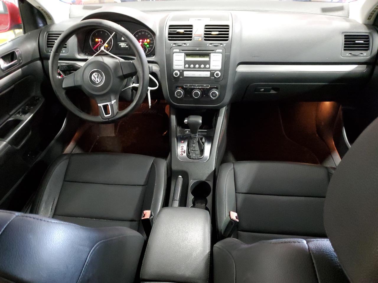 2010 Volkswagen Jetta - Image 8