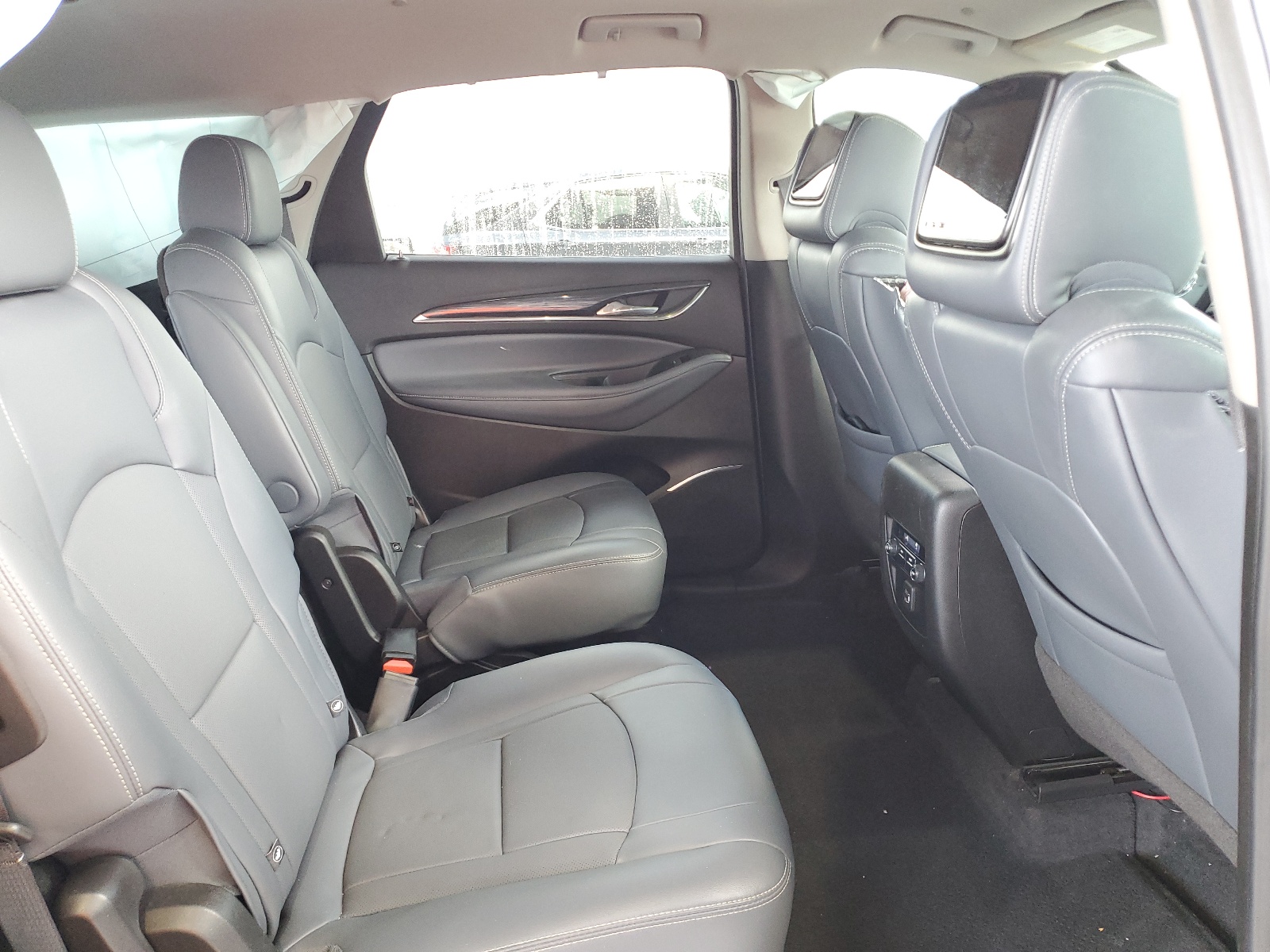 5GAERBKW6MJ137597 2021 Buick Enclave Essence