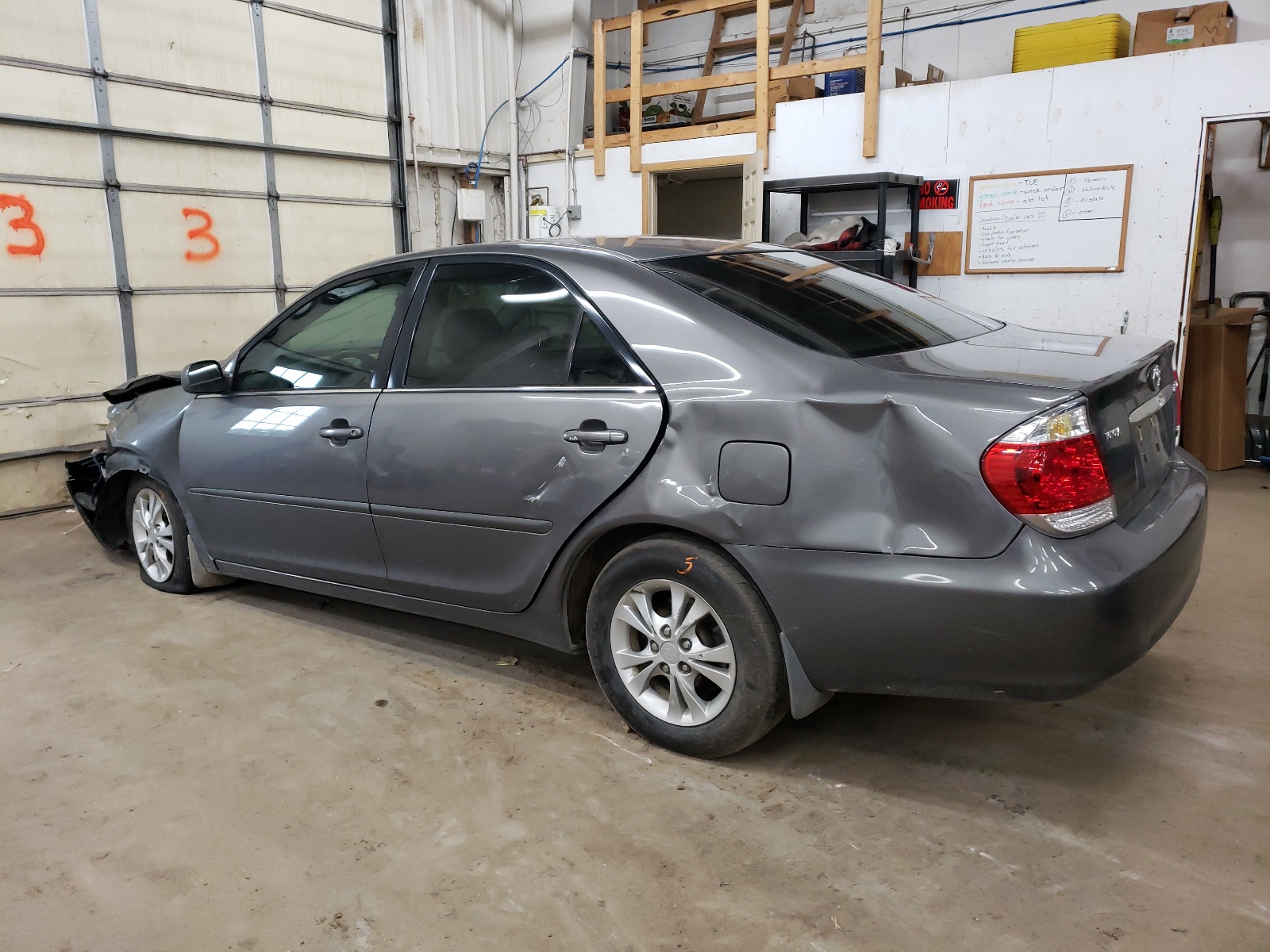 4T1BF32K05U620530 2005 Toyota Camry Le