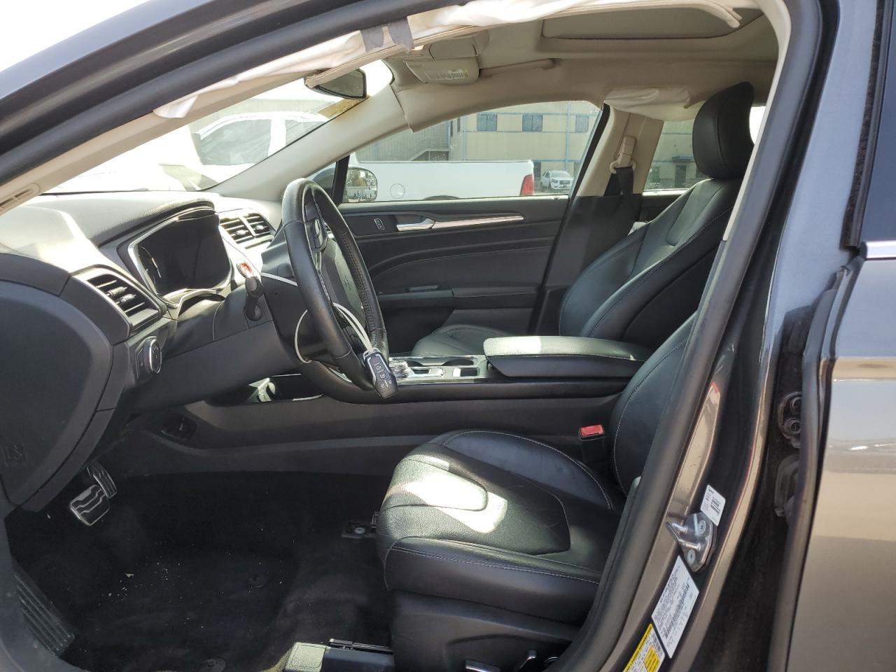 2018 Ford Fusion Titanium/Platinum VIN: 3FA6P0D90JR188637 Lot: 63057274