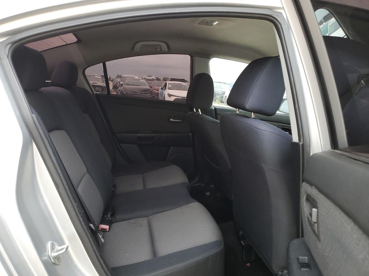 2005 Mazda 3 I VIN: JM1BK12F051255341 Lot: 63723964