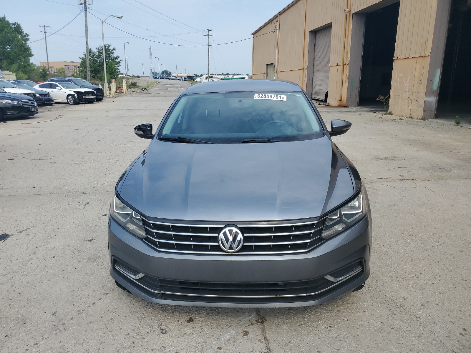 2016 Volkswagen Passat S vin: 1VWAS7A31GC045373