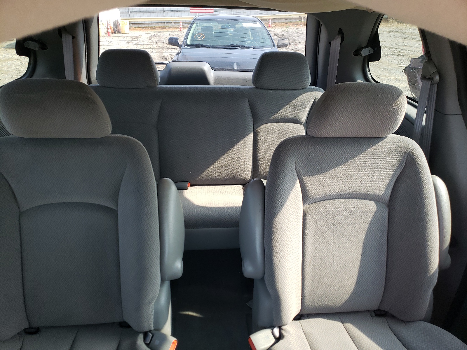 1D4GP45R64B578934 2004 Dodge Caravan Sxt