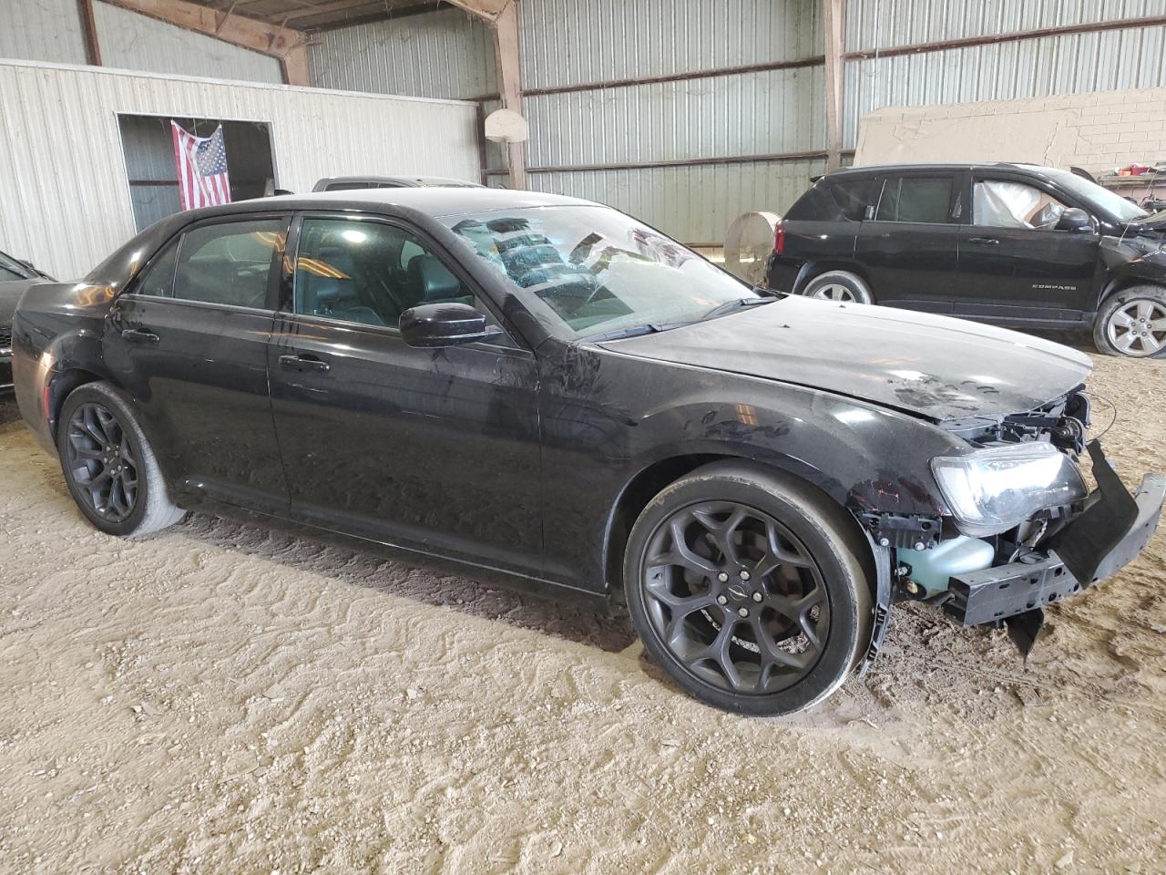 2020 Chrysler 300 - Image 4