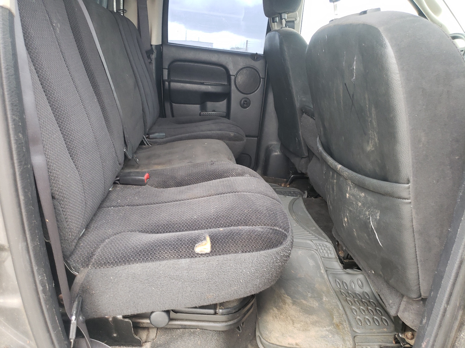 3D7KA28D74G160263 2004 Dodge Ram 2500 St