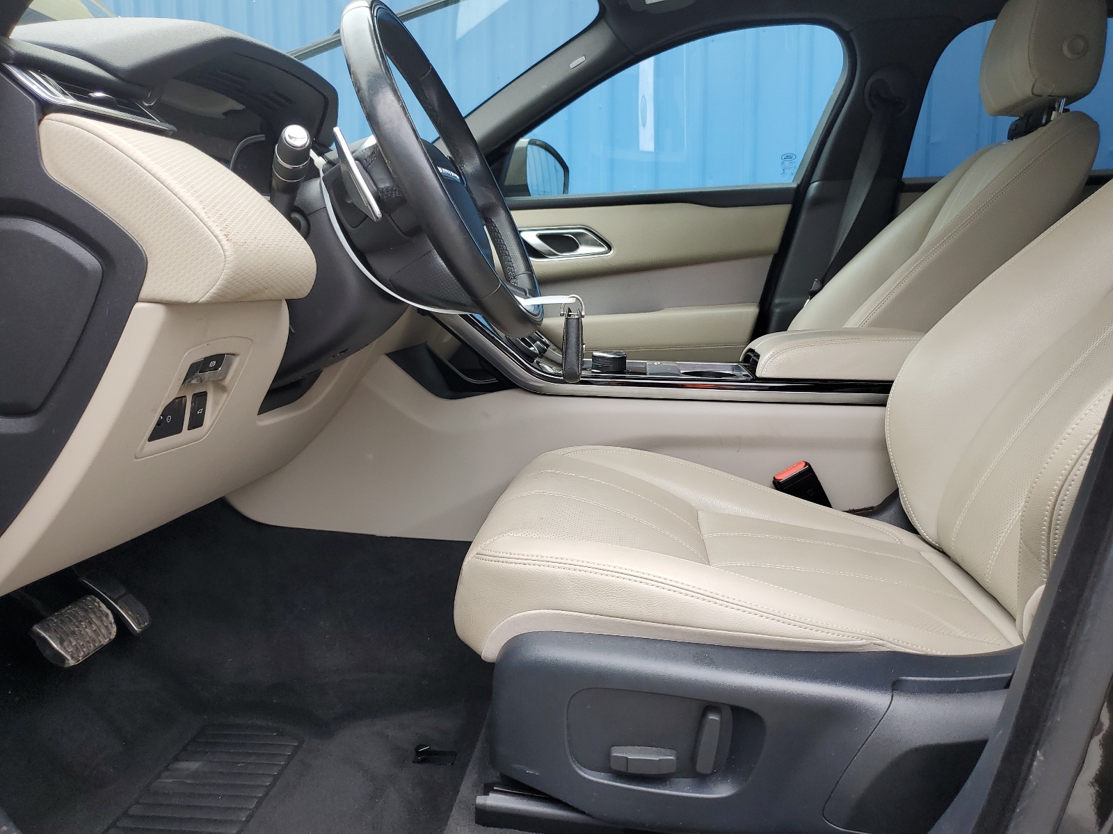 SALYL2RV8JA758225 2018 Land Rover Range Rover Velar R-Dynamic Se