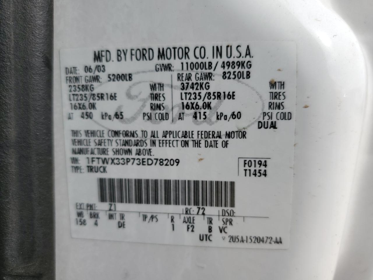 2003 Ford F350 - Image 12