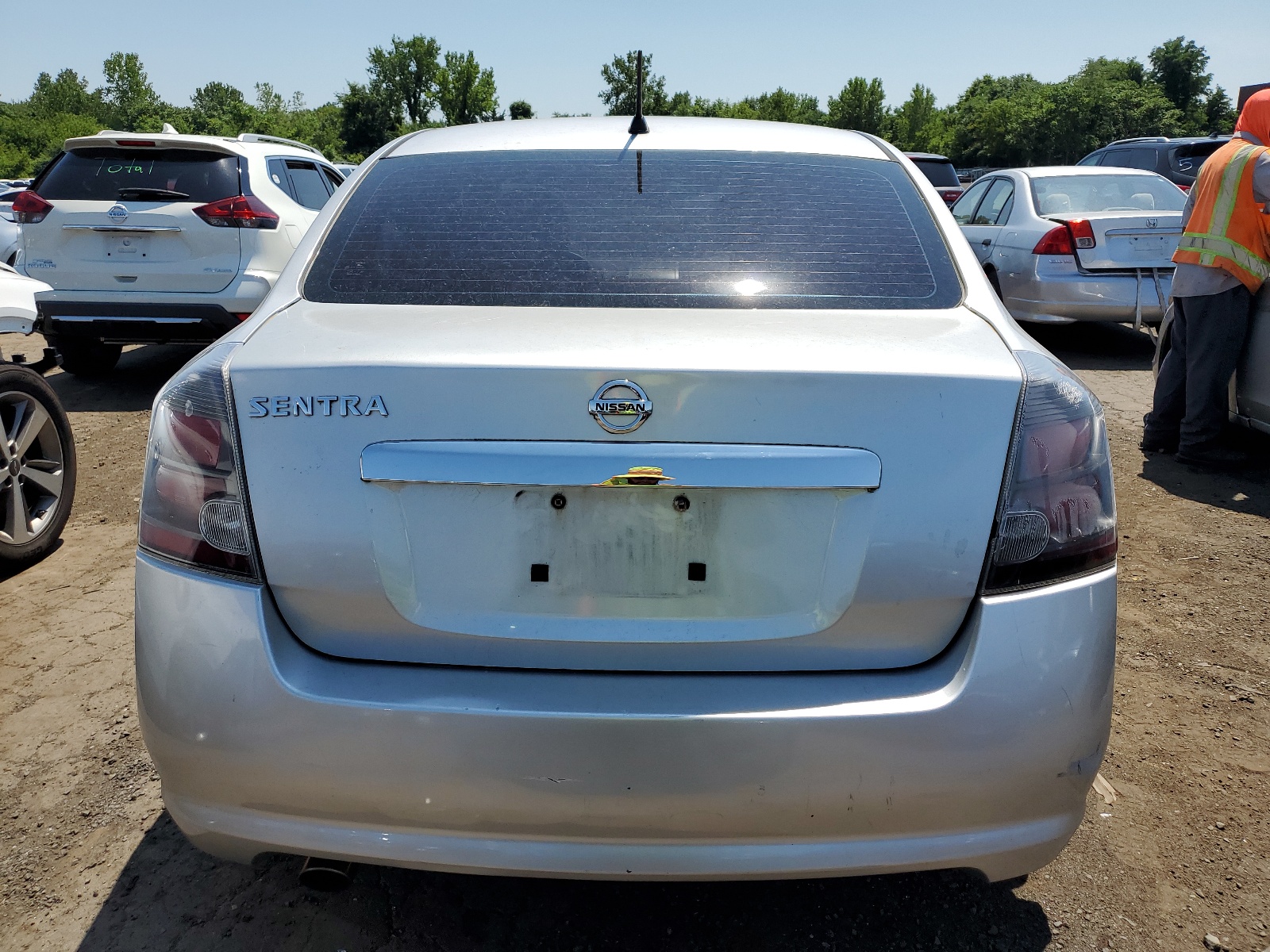 3N1AB6AP5BL663327 2011 Nissan Sentra 2.0