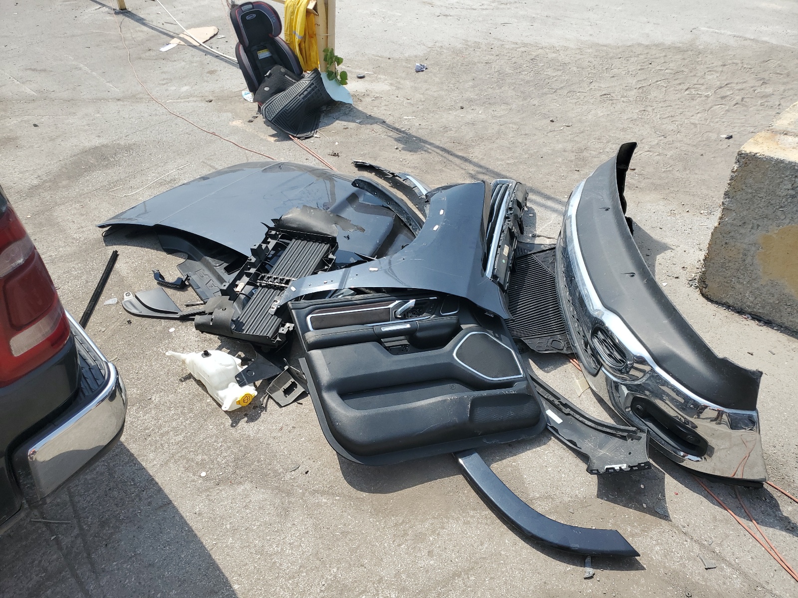 1C6RREJT4MN767675 2021 Ram 1500 Laramie