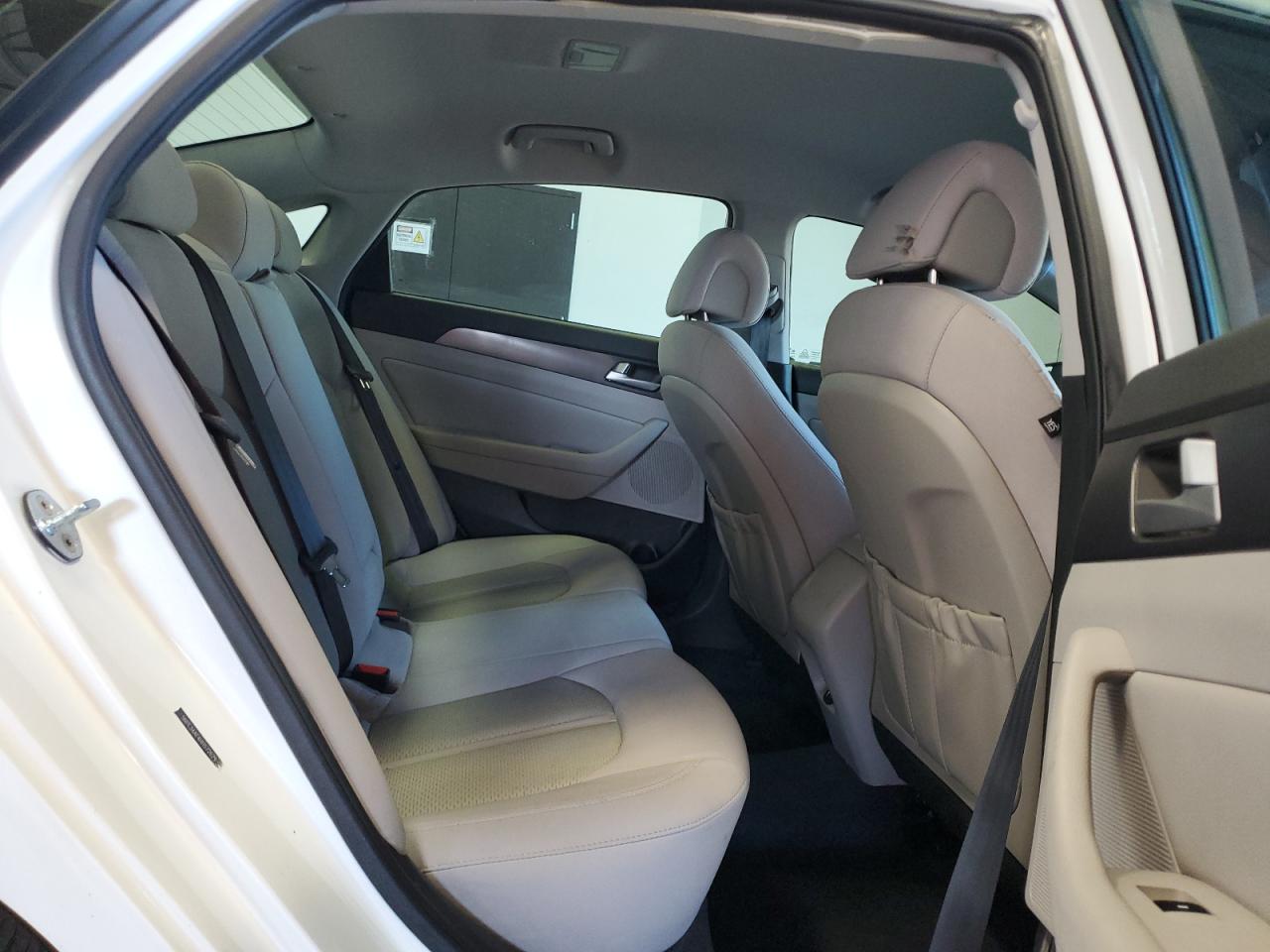 2017 Hyundai Sonata Sport VIN: 5NPE34AF4HH572629 Lot: 61743894