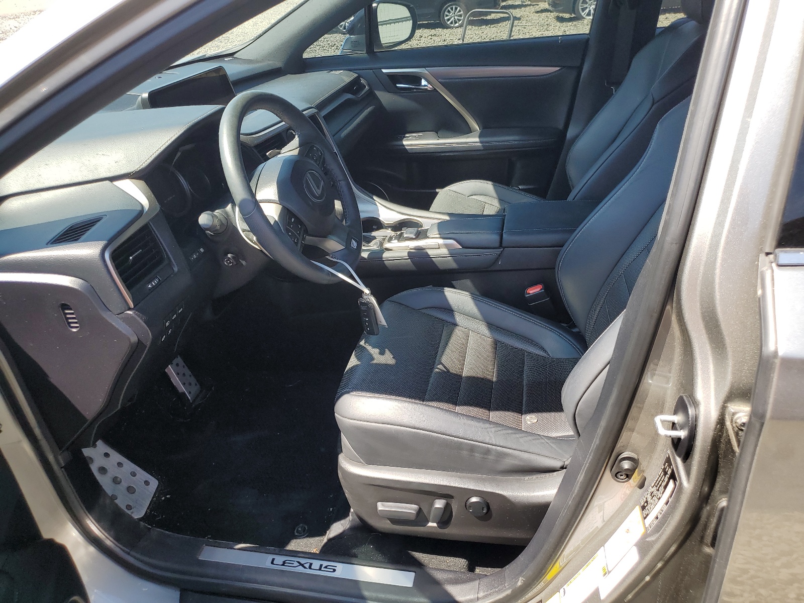 2T2BZMCA8KC171075 2019 Lexus Rx 350 Base