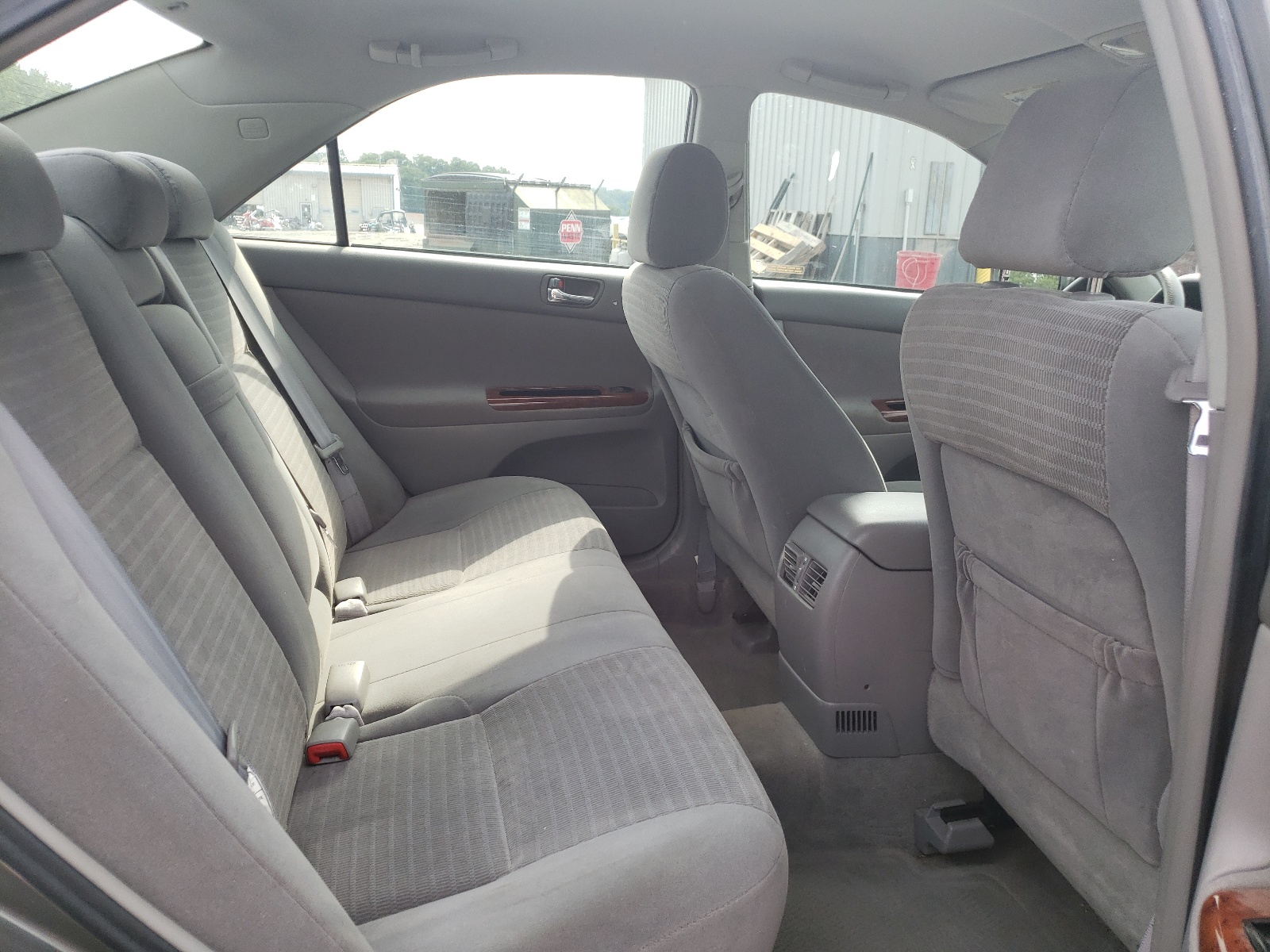 4T1BE30K75U637198 2005 Toyota Camry Le