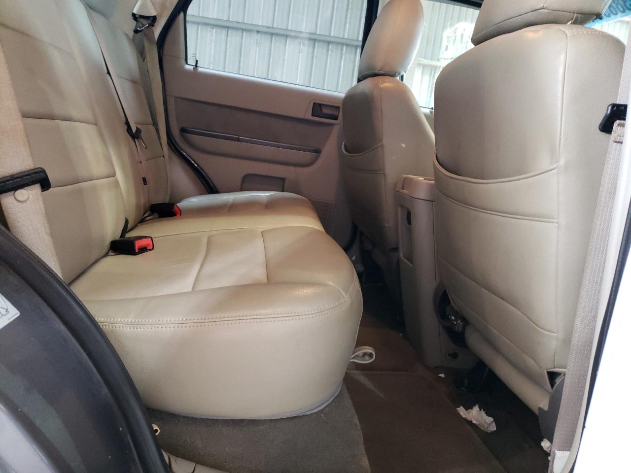 2012 Ford Escape - Image 11