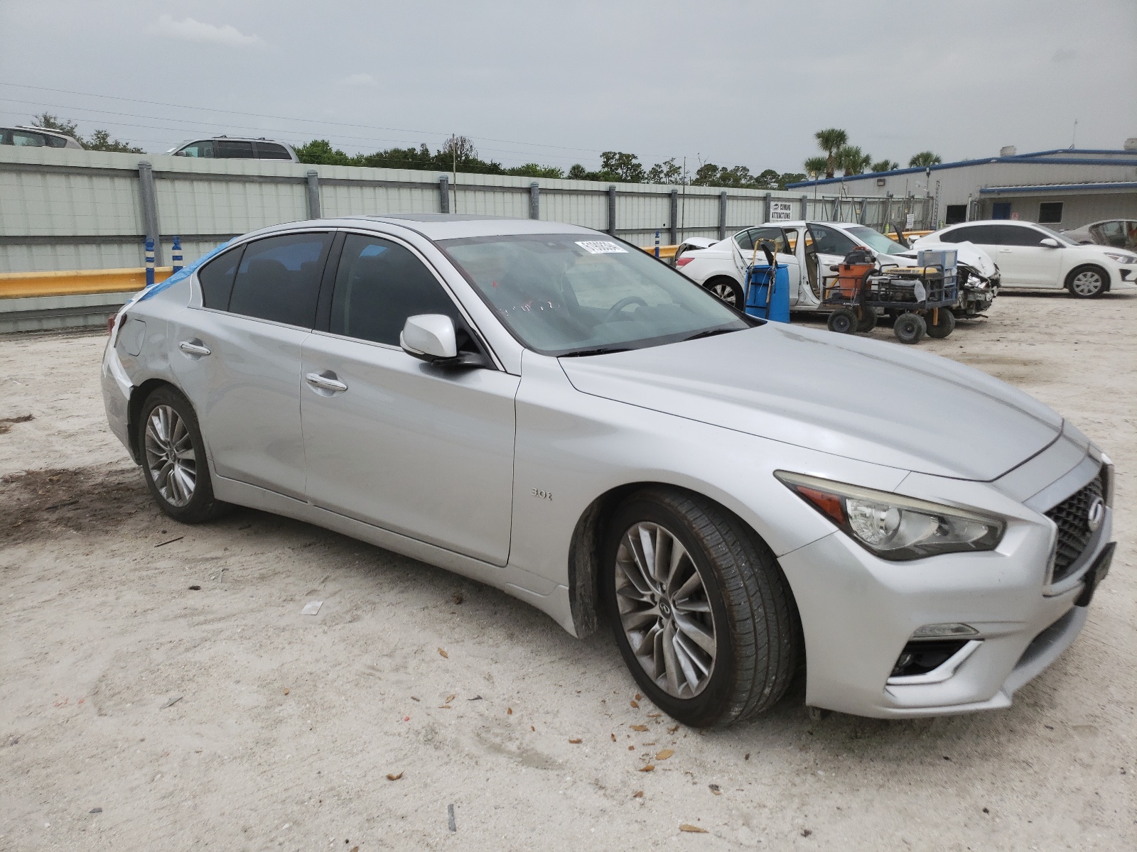 JN1EV7APXJM362359 2018 Infiniti Q50 Luxe