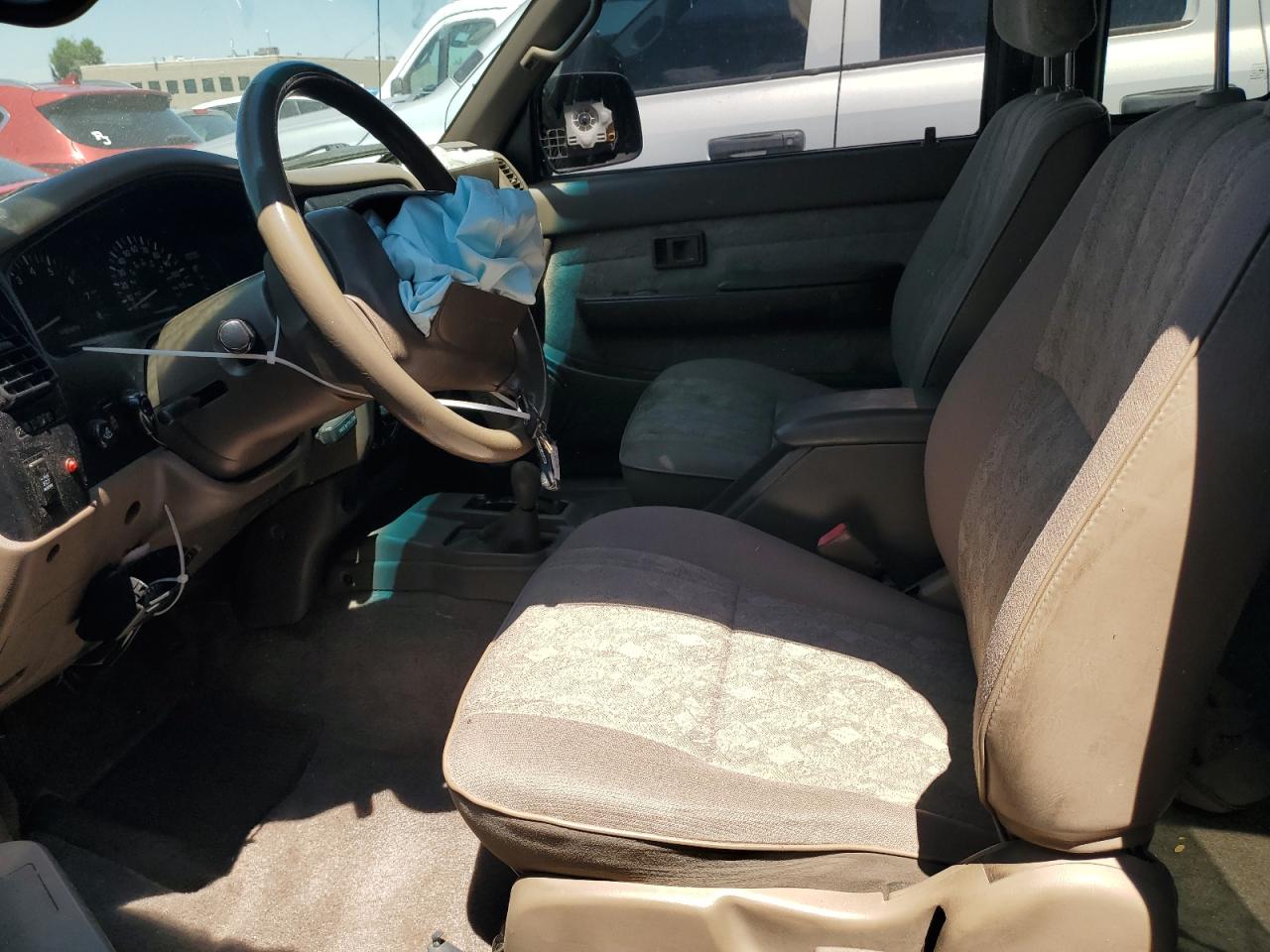 2000 Toyota Tacoma - Image 7