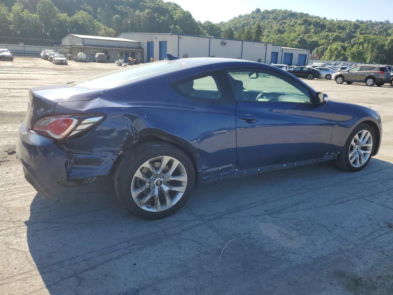 2015 Hyundai Genesis Coupe 3.8L VIN: KMHHT6KJ8FU129202 Lot: 62742304