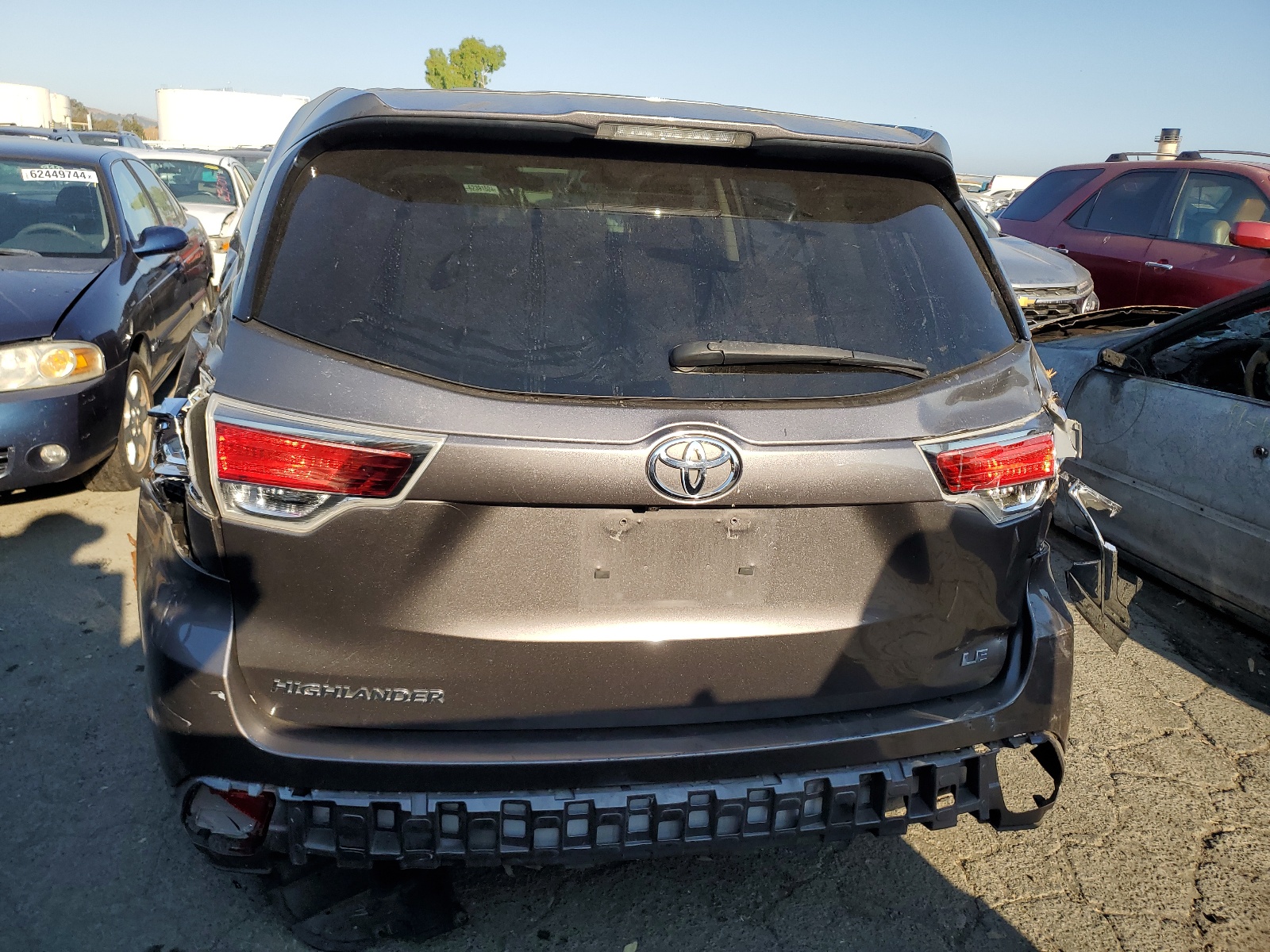 5TDZARFH0FS014265 2015 Toyota Highlander Le