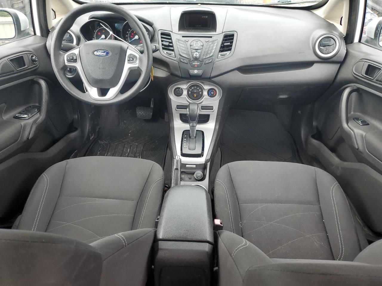 3FADP4BJ4KM107584 2019 Ford Fiesta Se