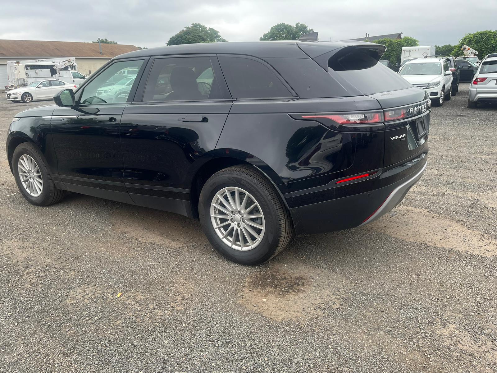 2019 Land Rover Range Rover Velar vin: SALYA2EX3KA217033