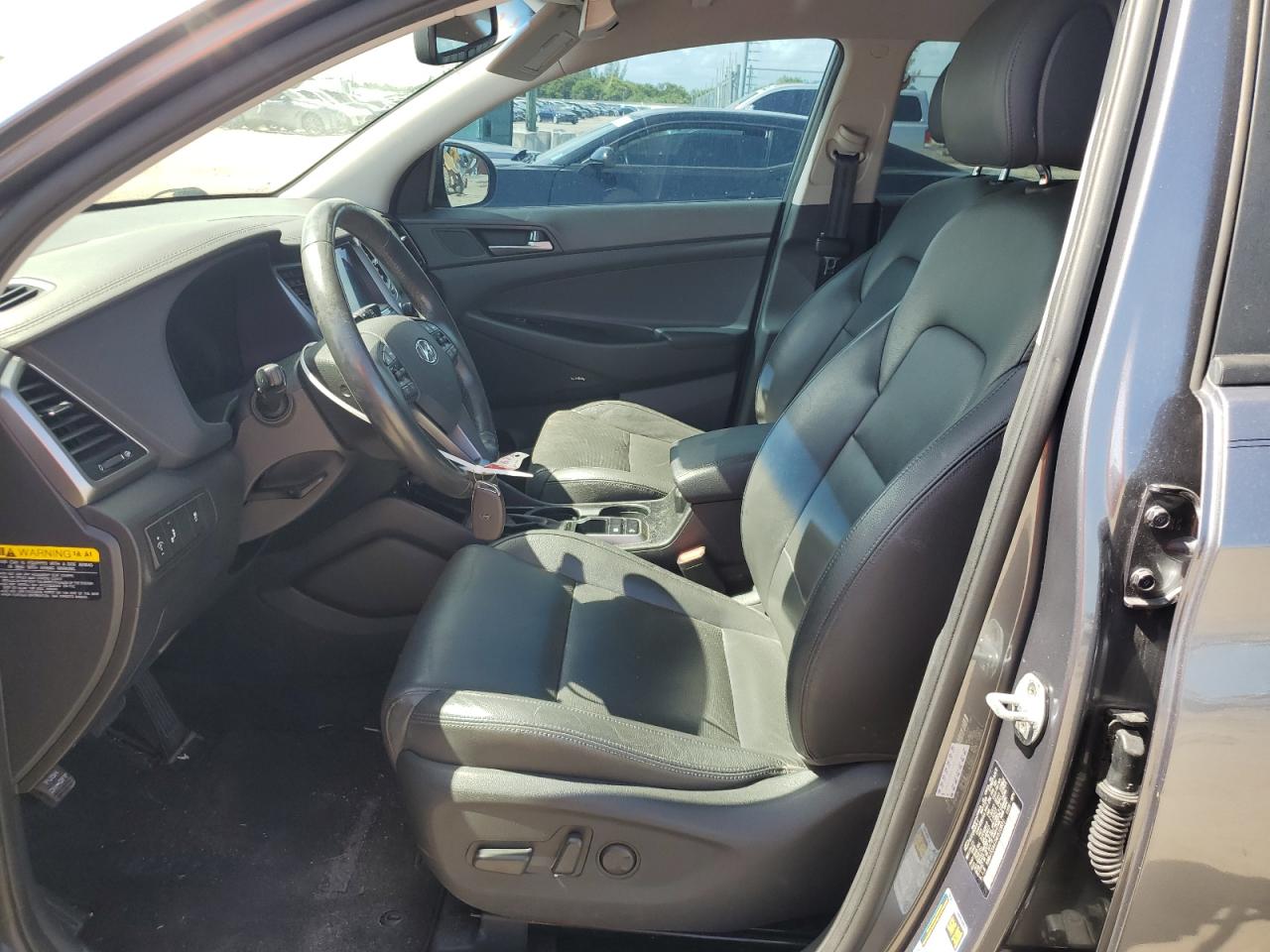 2017 Hyundai Tucson Limited VIN: KM8J33A47HU510831 Lot: 64719324